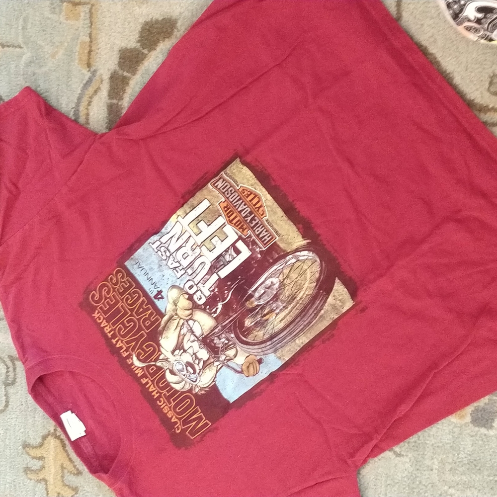 Super fun Looney Toons Harley-Davidson tee these are rare